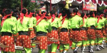 Kentongan Cablaka Ramaikan Banyumas Extravaganza