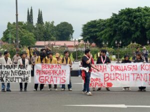 Aksi mimbar bebas memperingati hari reformasi (21/05/2025) (beritaunsoed/Ryu Athallah)