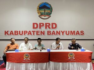 Perwakilan Anggota DPRD Banyumas (23/09/2025) (beritaunsoed.com/Vitaloka Dwi Az-Zahra)