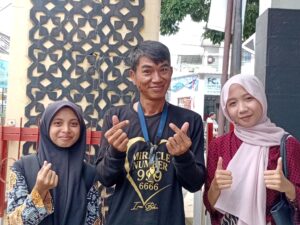 Slamet bersama Awak Sketsa (02/10/2025) (beritaunsoed.com/Helmalia Putri)