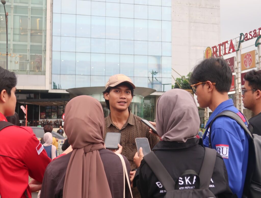 Setyawan, koordinator lapangan saat diwawancarai awak Skëtsa (23/2/2026) (beritaunsoed.com /Tegar Pri Antony)