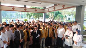 Pembacaan tuntutan dan pernyataan sikap oleh Rektor Unsoed (22/6/2026) (Beritaunsoed.com/Aurick Fachri Al Fajr)