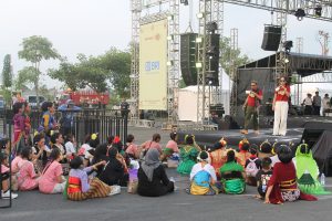 Sesi pemilihan best costume oleh beberapa peserta Lenggeran Bareng (26/6/2026) (Beritaunsoed.com/Muhamad Ade Ravi)