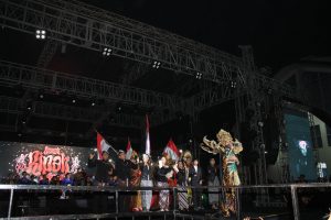 Lagu “Rayuan Pulau Kelapa” pun turut digaungkan (26/6/2026) (Beritaunsoed.com/Muhamad Ade Ravi)