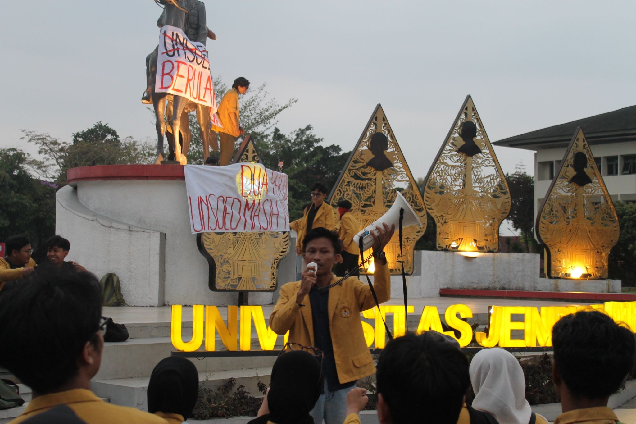 Kilas Balik Aksi Menuntut Kemerdekaan Indonesia dan Tolak Korupsi di Unsoed