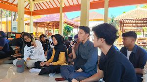 Mahasiswa Ilmu Politik 2026 turut menyampaikan pertanyaan dan aspirasi mengenai transparansi serta kondisi fasilitas kampus (28/08/2026) (Beritaunsoed.com/Ryu Athallah Raihan)