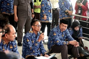 Ali Rokhman, Plt Rektor Unsoed, menyampaikan tanggapan terkait tuntutan mahasiswa (27/8/2026) (Beritaunsoed.com/Artika Putri Kinanti)